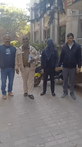 द्वारका: द्वारका साउथ थाना पुलिस ने मोबाइल लूट मामले में एक शातिर आरोपी को किया गिरफ्तार