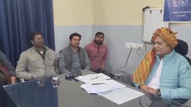 राजाखेड़ा: वरिष्ठ चिकित्सा अधिकारी डॉ. नरेंद्र मुद्गल ने राजाखेड़ा CHC इंचार्ज का संभाला पदभार