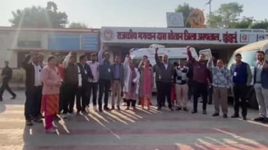 झुंझुनू: झुंझुनू के भगवान दास खेतान अस्पताल में चिकित्सकों ने आज फिर काली पट्टी बांधकर किया विरोध प्रदर्शन