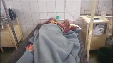 शिवपुरी नगर: मामोनीकलां में भंडारे का खाना खाने से कई लोग बीमार, हालत में सुधार नहीं होने पर जिला अस्पताल में भर्ती