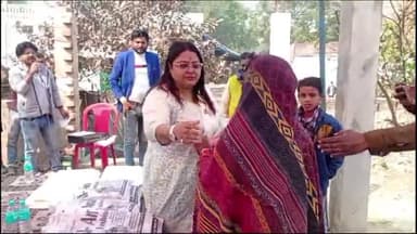 हुसैनगंज: फाजिलपुर गांव में डॉ. मिताली ने जरूरतमंदों को कंबल वितरित किए
