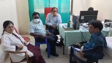 ఒంగోలు: ఒంగోలు సర్వజన ఆసుపత్రిలో జరుగుతున్న సదరన్ క్యాంపును పరిశీలించిన డీఎంహెచ్వో టి. వెంకటేశ్వర్లు