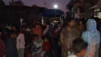 सरिया: सरिया बगोदर रोड पर पेट्रोल पंप के पास बस की चपेट में आने से बाइक सवार दंपति की मौत