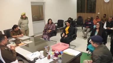 मुरादाबाद: एसएसपी ने जनसुनवाई में फरियादियों की सुनी समस्याएं, निस्तारण हेतु संबंधित को दिए निर्देश