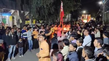 रामगंजमण्डी: रामगंजमंडी में भव्य झंडा सम्मेलन का आयोजन, गांव-गांव से आई 70 भजन मंडलियों ने निकाला जुलूस