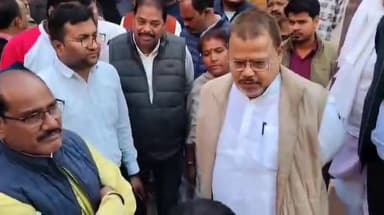 शिवपुरी नगर: प्रभारी मंत्री प्रद्युमन सिंह तोमर ने संजय कॉलोनी में लोगों की समस्याएं सुनीं