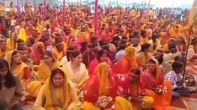 उदवंत नगर: सरथुआ गांव में श्री लक्ष्मीनारायण महायज्ञ के लिए श्रद्धालुओं ने निकाली जलयात्रा सह शोभा यात्रा