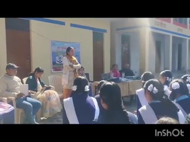 दिनांक 06/02/2025 को बाल विकास परियोजना एकेश्वर द्वारा राजकीय इंटर कॉलेज मेटाकुण्ड मैं अफसर बिटिया प्रोग्राम का आयोजन