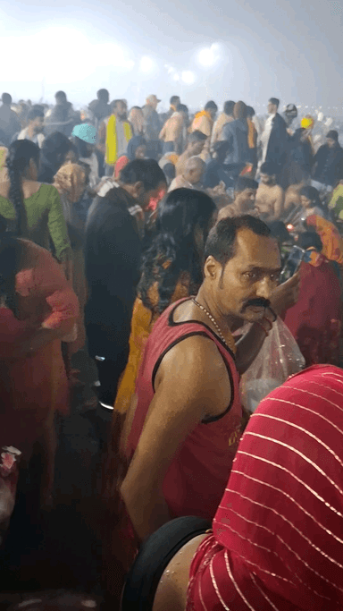 🌹 मौनी अमावस्या पर प्रयागराज महाकुंभ में भाजपा चिकित्सा प्रकोष्ठ कैमूर के जिलाध्यक्ष डॉ संतोष जायसवाल के द्वारा 51 डुबकी 🌹