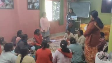 लोहरदगा: छत्तर बगीचा स्थित होप कार्यालय में महिला स्वास्थ्य और स्वच्छ ईधन को लेकर जागरूकता अभियान का किया गया आयोजन