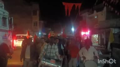 अमानगंज: दिल्ली में भाजपा की जीत पर अमानगंज में कार्यकर्ताओं ने विधायक के साथ आतिशबाजी की और मिठाई बांटी