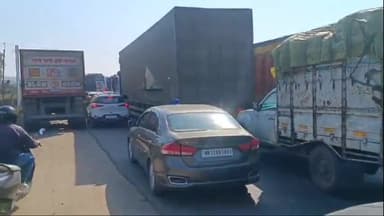 सासाराम: रोहतास में NH फोरलेन पर लगा भीषण जाम, घंटों तक फंसे रहे वाहन