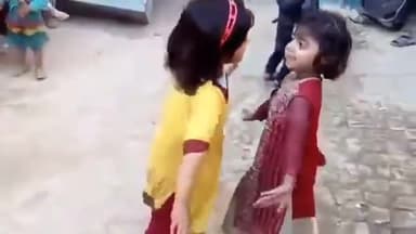 अरविंद केजरीवाल पार्टी को निपटाने के बाद बांसुरी स्वराज और स्वाति मालीवाल
#DelhiElectionResults #दिल्ली_विधानसभा