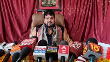 गोंडा: पूर्व WFI चीफ बृजभूषण सिंह ने कहा, अगर मोदी जी और अरविंद केजरीवाल का आमना-सामना हुआ तो केजरीवाल की पैंट खराब हो जाएगी