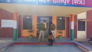 धौलपुर: खंडा पत्थर के अवैध खनन के खिलाफ पुलिस ने दो अलग-अलग स्थानों पर कार्रवाई की, एक आरोपी गिरफ्तार, तीन ट्रैक्टर-ट्रॉली ज़ब्त