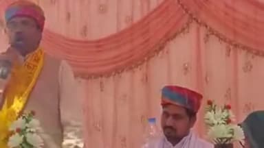 गिर्वा: मेवाड़ बगड़ आदिवासी सम्मेलन में उदयपुर सांसद मन्ना लाल रावत ने कहा- 'जो कहता है आदिवासी हिंदू नहीं, वह गलत है'