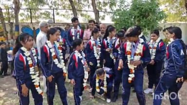 उज्जैन शहर: इंडिया नेशनल सिलम्बम चैंपियनशिप में जीतने वाले 20 खिलाड़ियों का उज्जैन में स्वागत और सम्मान किया गया