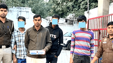 सदर बाज़ार: सदर बाजार थाना पुलिस ने दिनदहाड़े हुई लूट की वारदात का किया खुलासा, 3 शातिर लुटेरे गिरफ्तार