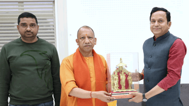 भदोही: भदोही सांसद ने मुख्यमंत्री से मिलकर कोनिया में पक्का पुल निर्माण की मांग की