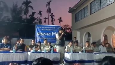 বজবজ ১: বজবজে আতশবাজি ব্যবসায়ী এবং শ্রমিকদের নিয়ে সচেতনতা শিবির, উপস্থিত মহকুমা শাসক সহ এসডিপিও