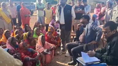 बगोदर: गोपालडीह में राशन वितरण में गड़बड़ी, एसडीओ ने की जांच