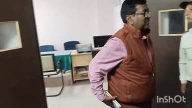 सासाराम: सिविल सर्जन डॉक्टर मणिराज रंजन ने सदर अस्पताल का किया औचक निरीक्षण