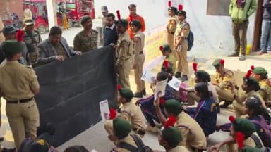 कटिहार: फाइलेरिया बीमारी के प्रति जागरूकता फैलाने के लिए सदर अस्पताल से निकाली गई रैली, सभी से दवा खाने की अपील