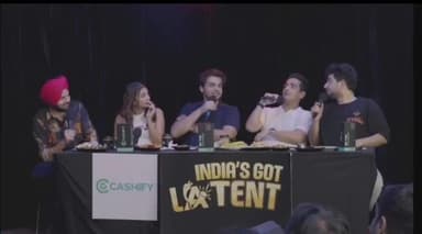 इस घटिया शो को तत्काल बंद करते हुए,ऐसे नौटंकीबाजों और असभ्य प्रजाति के लोगों के खिलाफ कड़ी कार्रवाई होनी चाहिए