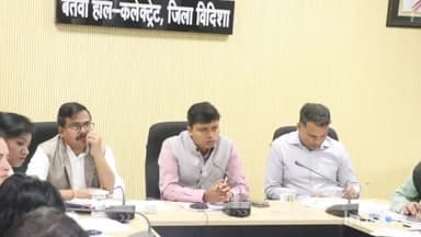 त्योंदा: जिला कलेक्टर ने सभी पात्र हितग्राहियों की ई-केवाईसी करने के निर्देश दिए