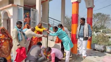 पंचमुखी हनुमान मंदिर मे  ध्वजारोपण कार्यक्रम संपन्न हुआ