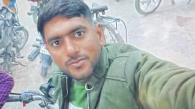 इटावा: इकदिल इलाके में कार पलटने से घायल आधा दर्जन लोगों में से एक की इलाज के दौरान मौत, पोस्टमार्टम करा जांच में जुटी पुलिस