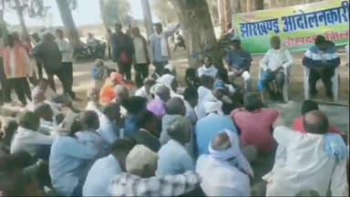 लोहरदगा: लोहरदगा समाहरणालय मैदान में झारखंड आंदोलनकारी महासभा की मासिक बैठक संपन्न हुई, महत्वपूर्ण विषयों पर चर्चा हुई