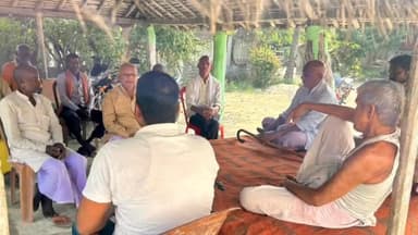 प्रतापगंज: प्रतापगंज में पूर्व प्रमुख और राजद नेता ने आयोजित किया वार्ता कार्यक्रम