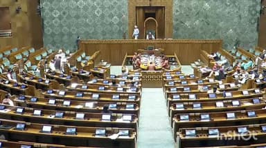 इकौना: सदन में श्रावस्ती के सपा सांसद राम शिरोमणि वर्मा ने श्रावस्ती में मेडिकल कॉलेज बनाने की मांग उठाई