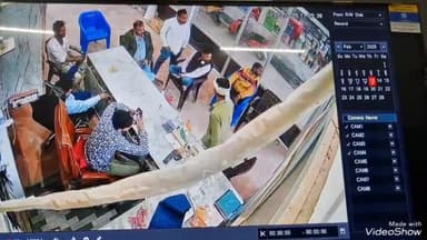 मिर्ज़ापुर: अमरावती चौराहे के पास बिल्डिंग मटेरियल की दुकान में बदमाशों ने फावड़ा और अवैध तमंचे से किया हमला, वीडियो हुआ वायरल