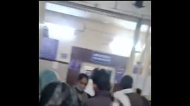 शिवपुरी नगर: सरकारी जिला अस्पताल में गेट पास को लेकर विरोध, 3 साल के बच्चे के लिए भी गेट पास मांगा