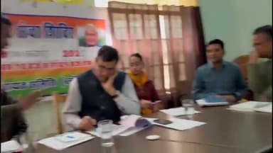 चूरू: पंचायत समिति में एसडीएम बिजेन्द्र सिंह ने ब्लॉक स्तरीय अधिकारियों के साथ अटल जन सेवा शिविर लगाया