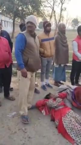 कप्तानगंज: कप्तानगंज थाना क्षेत्र में खड़े ट्रक में टेम्पू ने मारी ठोकर, तीन लोगों की मौके पर हुई दर्दनाक मौत, तीन घायल