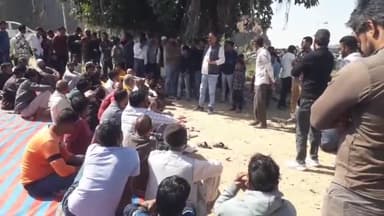 झुंझुनू: कानू पीर पहाड़ की तलहटी में लीज संचालक द्वारा खनन की सूचना पर सैकड़ों लोग एकत्रित, पुलिस ने की समझाइश