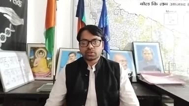 #दलितो_से_अपील_मनुवादियो के साथ मिलकर ब्राह्मण न बने कंधा आपका बंदूक उनकी खाली सीट भराने की मांग करे