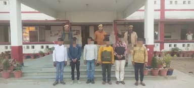 बस्ती: लालगंज थाने की पुलिस ने थाना क्षेत्र के विभिन्न स्थानों से 6 लोगों को किया गिरफ्तार