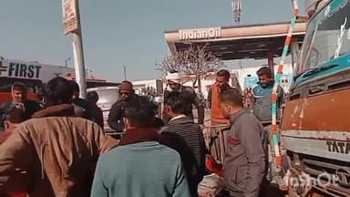 जलालाबाद: जलालाबाद के सियाराम पेट्रोल पंप के सामने इको बाइक की टक्कर में एक व्यक्ति घायल