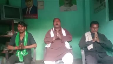 पुलवामा में सभी शहीद जवानों को बेगूसराय राष्ट्रीय जनता दल की ओर से शत-शत नमन।