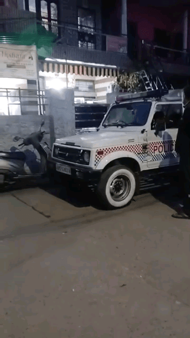 फरीदाबाद: फरीदाबाद सेक्टर 3 में गोलीबारी, महिला शिक्षिका और बेटी घायल, अस्पताल में भर्ती