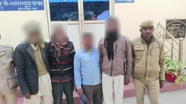 मिलक: मिलक कोतवाली पुलिस ने प्रानपुरा गांव से भरण पोषण के केस में चार वारंटियों को गिरफ्तार कर कोर्ट में पेश किया