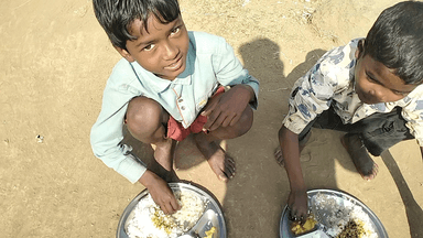 सिंगरौली- बसौणा स्कूल छोटे छोटे ननिहाल बच्चों के मध्यान भोजन पर डाका  #भ्रष्टाचार_समूह_संचालक