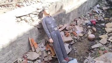 झुंझुनू: लोहार्गल में शहीद की प्रतिमा का चेहरा नहीं मिलने पर भस्मी विसर्जन नाले में छोड़ दिया गया, क्षेत्र में बना चर्चा का विषय