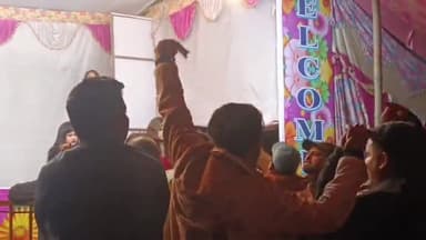 कोल: बन्ना देवी क्षेत्र में प्रदर्शनी में बार बालाओं के अश्लील डांस के दौरान नोट लुटाने पर दो पक्ष आपस में भिड़े