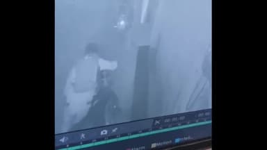 कोल: सासनी गेट गौरी गार्डन से चोर ने बाइक चुरा ली, घटना CCTV कैमरे में कैद हुई