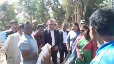 हज़ारीबाग: कृषि मंत्री शिल्पी नेहा तिर्की ने डेमोटाँड के कृषि अनुसंधान केंद्र का दौरा किया, डीसी ने किया स्वागत